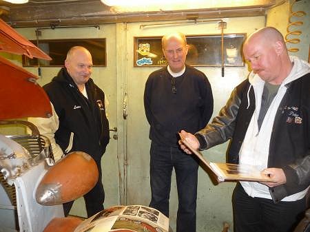 p1070758.jpg (37982 bytes)