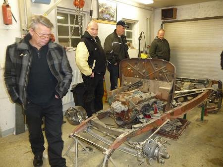 p1070765.jpg (40933 bytes)