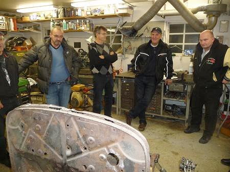 p1070774.jpg (43015 bytes)