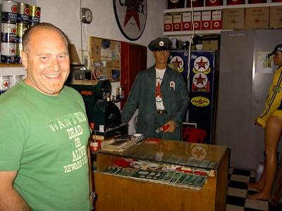 pict7800.jpg (29593 bytes)