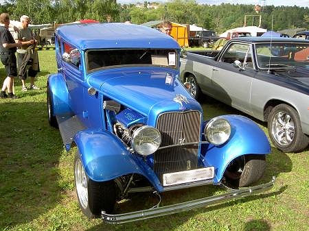 pict8242.jpg (57780 bytes)