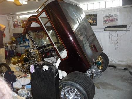 p1060622.jpg (41476 bytes)