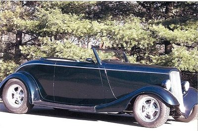 33 Ford Cabriolet_m.jpg (47713 bytes)